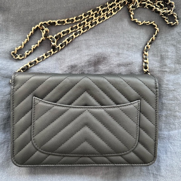 Chanel Matte Black Caviar Classic Chevron Wallet on Chain Flap Bag - Picture 4 of 10